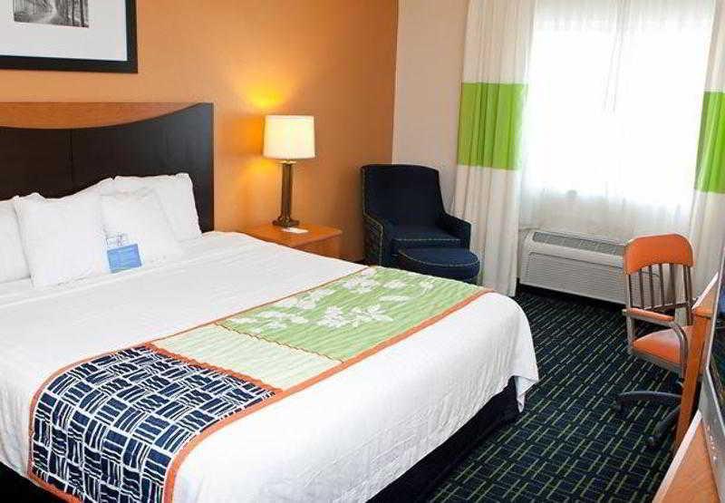 Fairfield Inn & Suites Fort Worth University Drive Pokój zdjęcie