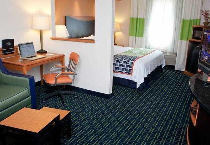 Fairfield Inn & Suites Fort Worth University Drive Pokój zdjęcie